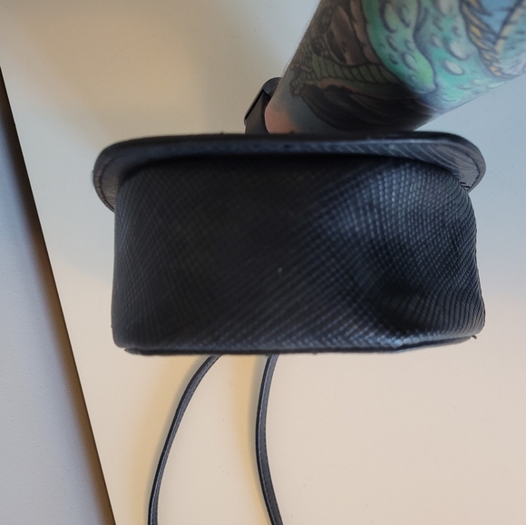 Danielle Nicole The Nightmare Before Christmas Deadly Night Shade Xbody Bag NWOT - Picture 7 of 9